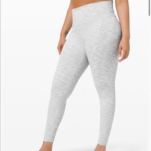 Wunder Under High-Rise Tight 28" 
Luxtreme size 4